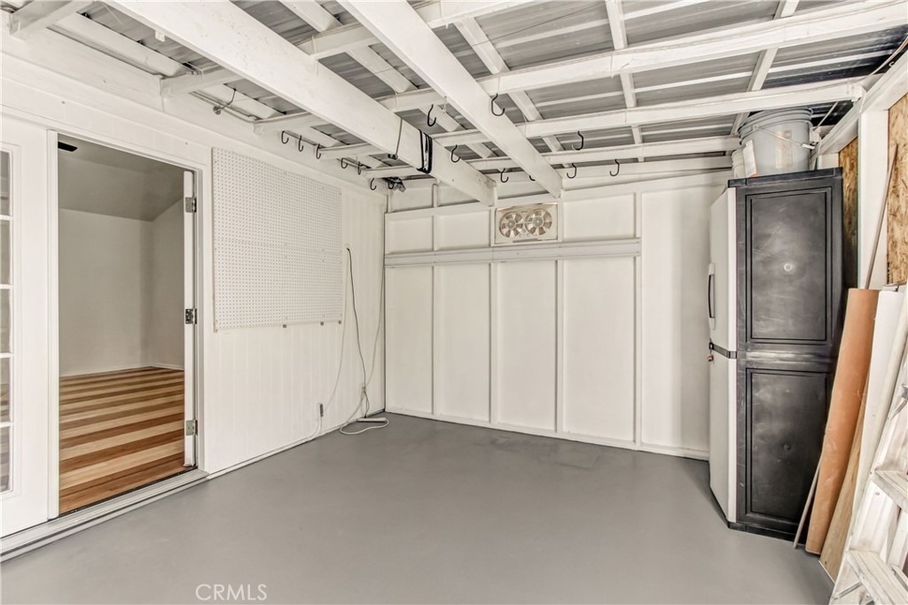351 W Elm Street - Photo 21