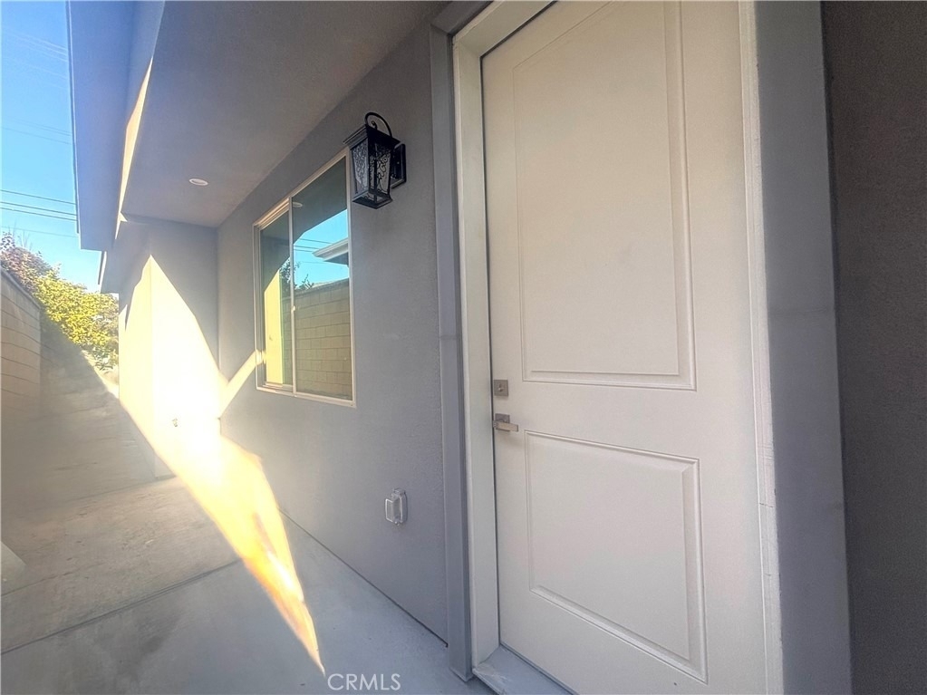 317 N Shamrock - Photo 4