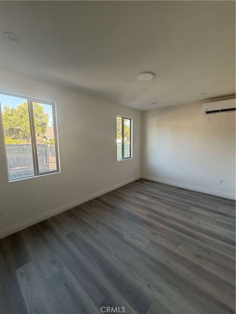 317 N Shamrock - Photo 2