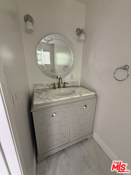 1238 S Holt Avenue - Photo 33