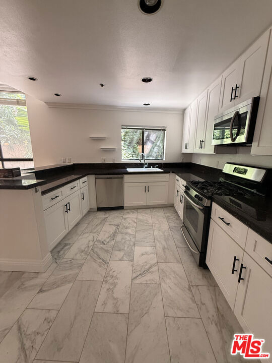 1238 S Holt Avenue - Photo 19