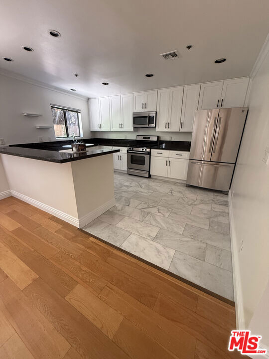 1238 S Holt Avenue - Photo 16