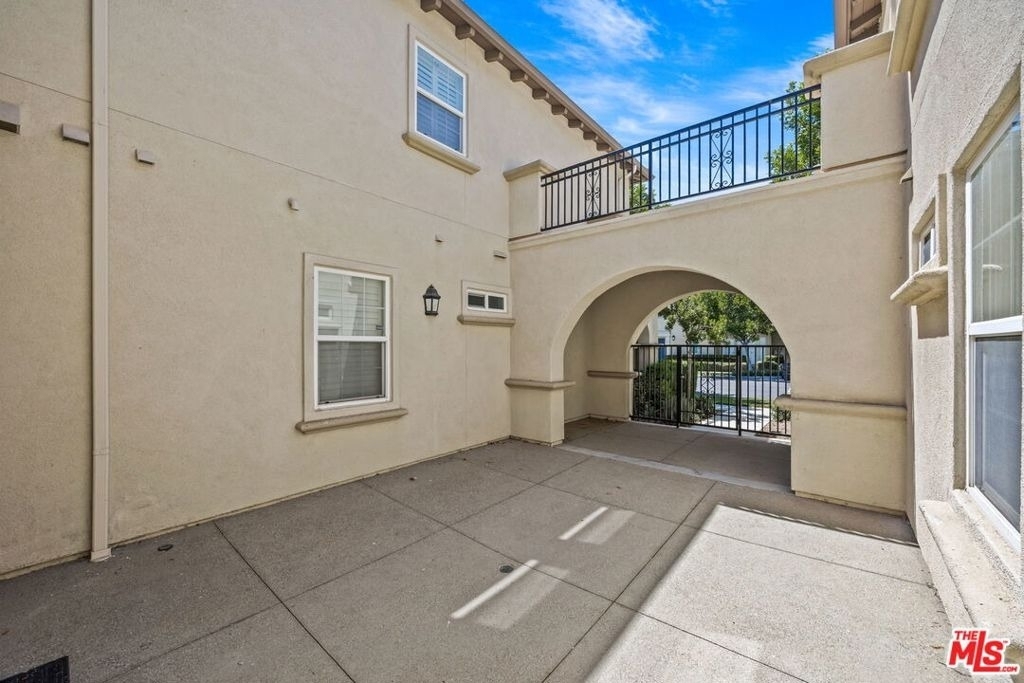 15769 Agave Avenue - Photo 2