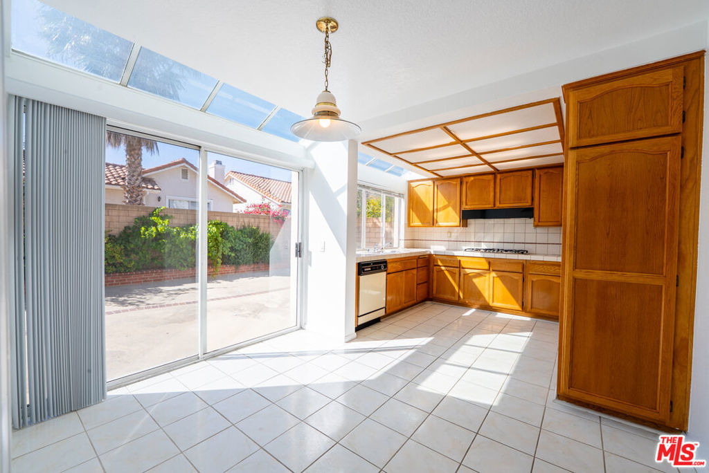 12023 Stone Gate Way - Photo 20
