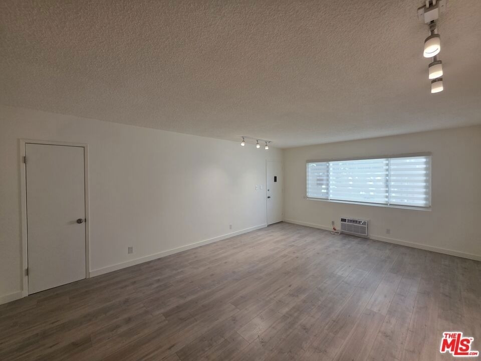 1711 Malcolm Avenue - Photo 29