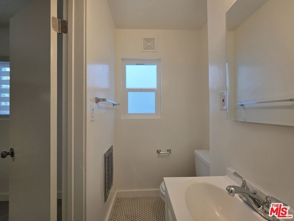 1711 Malcolm Avenue - Photo 17