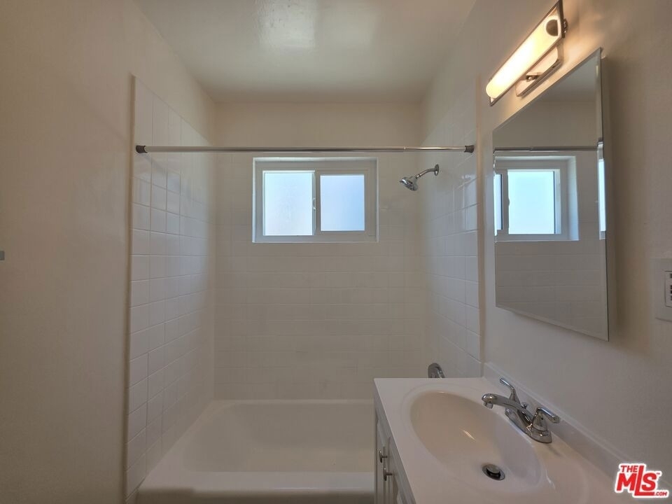1711 Malcolm Avenue - Photo 21