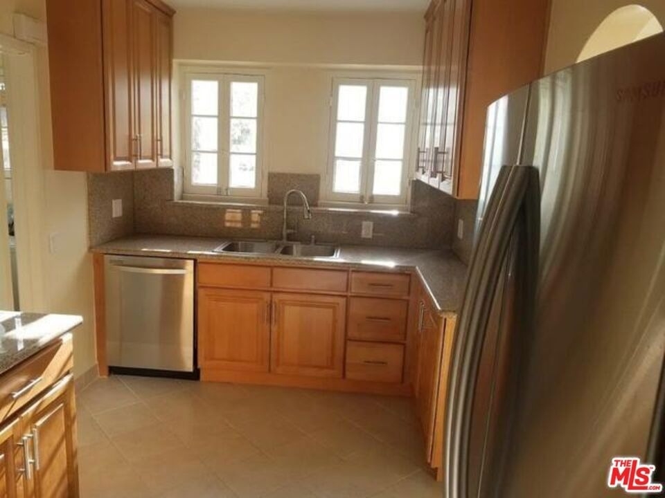 8737 Clifton Way - Photo 2