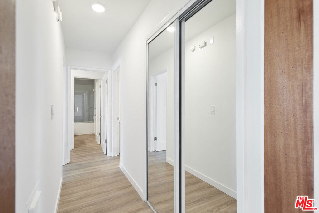 305 San Vicente Boulevard - Photo 8