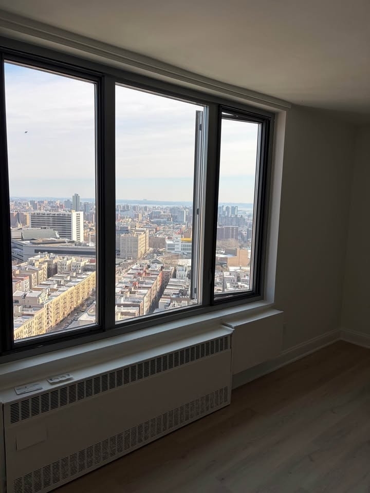 Broadway, Unit E11f - Photo 4