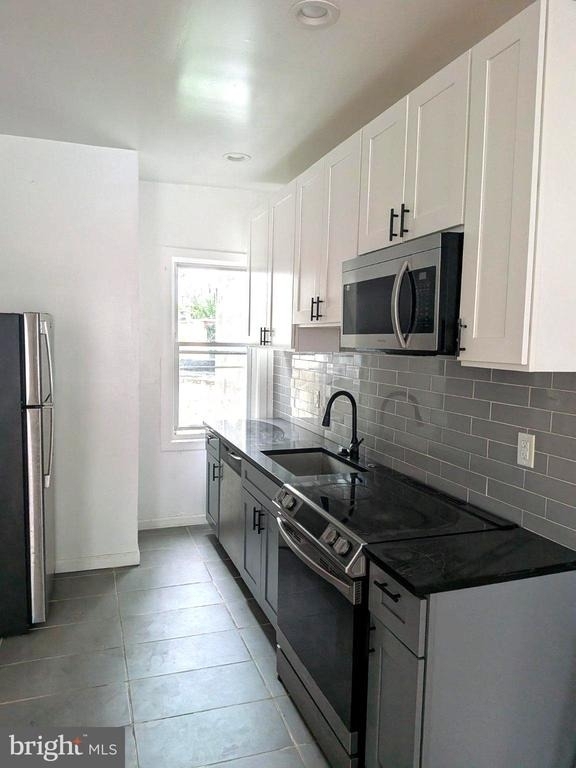 1729 N 24th - Photo 3