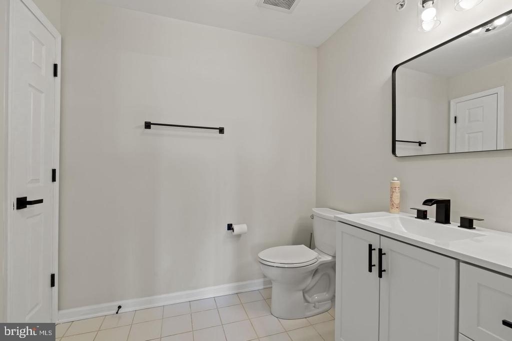 1032 Lamberton Street - Photo 12