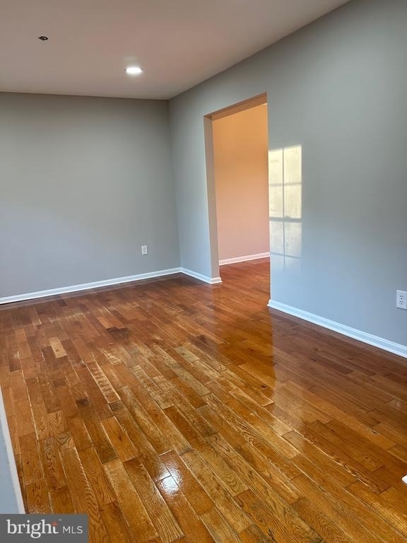 7806 Michele Drive - Photo 3