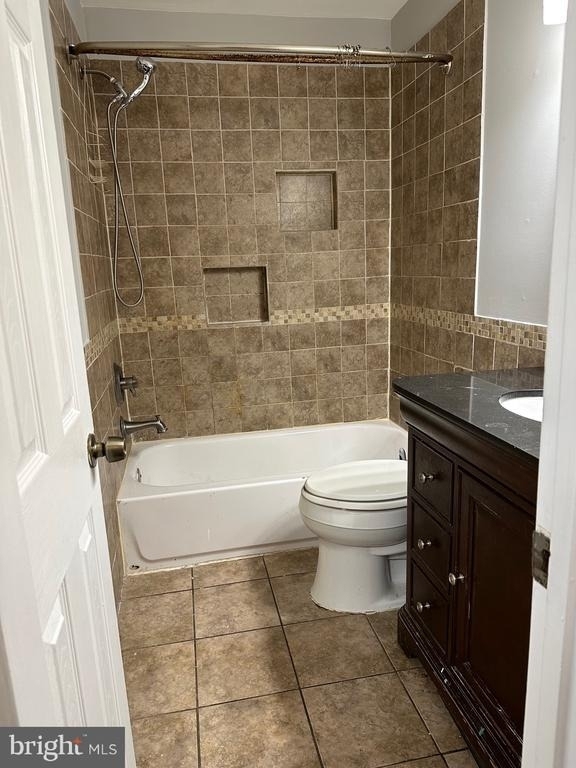 7806 Michele Drive - Photo 17