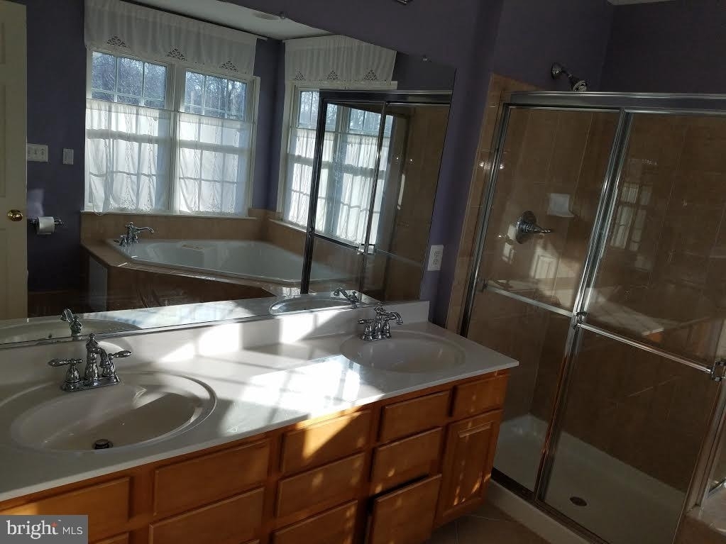 2424 Killarney Terrace - Photo 8