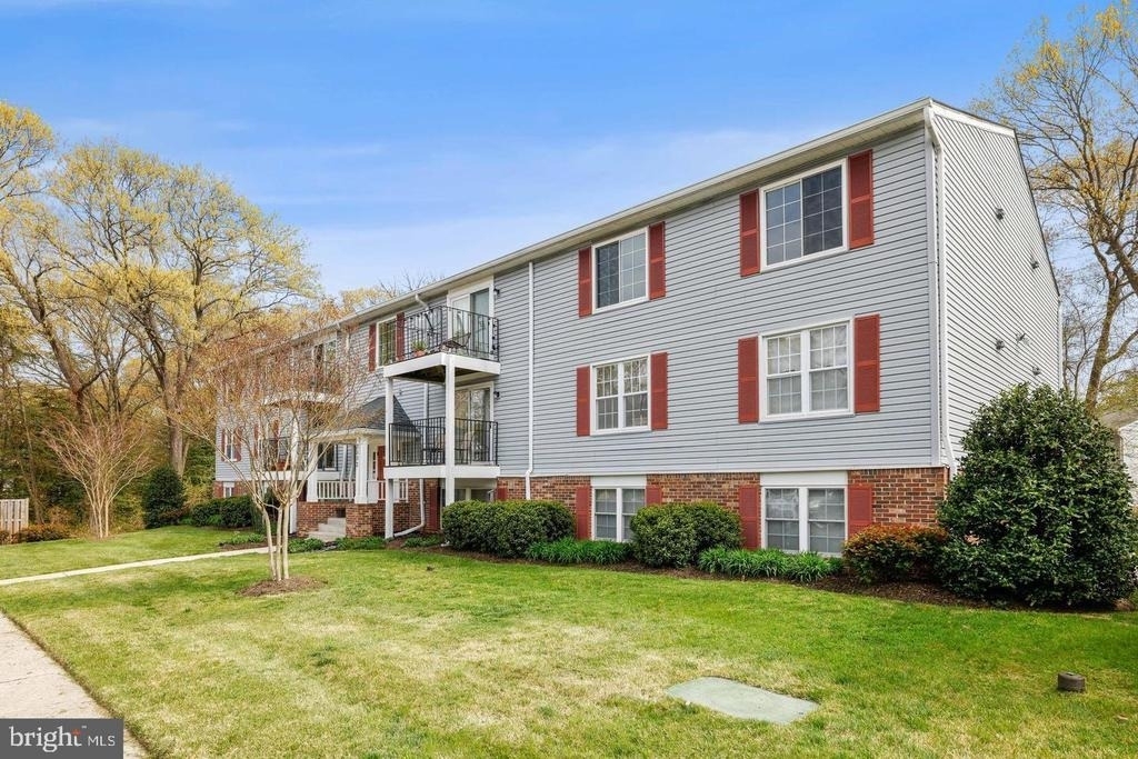 3503 Wedgewood Court - Photo 0