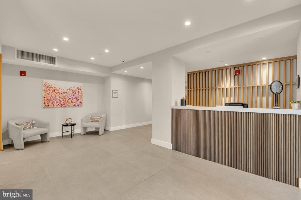 37 L Street Se - Photo 7