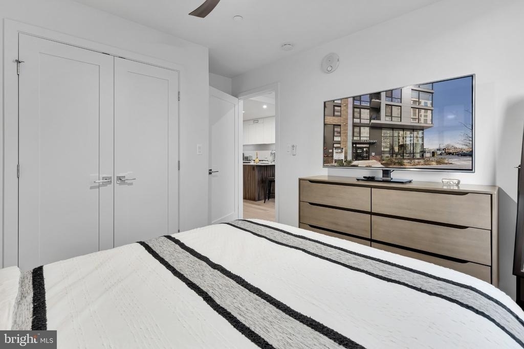 37 L Street Se - Photo 23