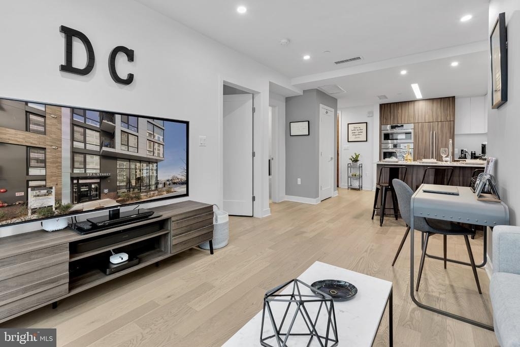 37 L Street Se - Photo 21