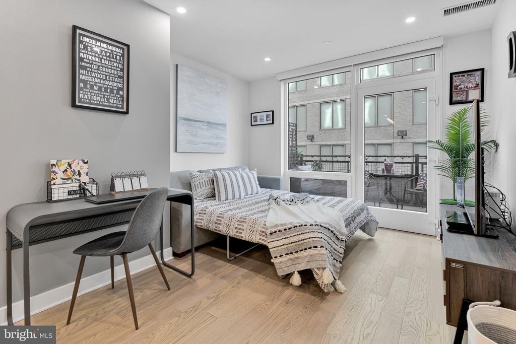 37 L Street Se - Photo 19
