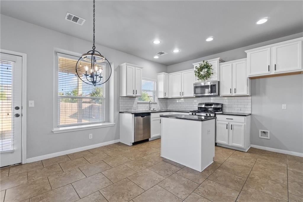 170 Kingfisher Ln - Photo 1