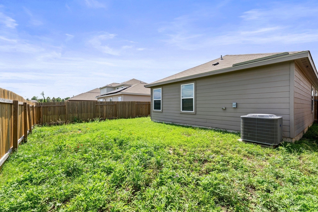 216 Wincanton Ln - Photo 24