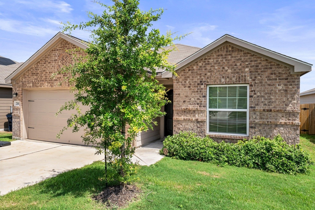216 Wincanton Ln - Photo 3