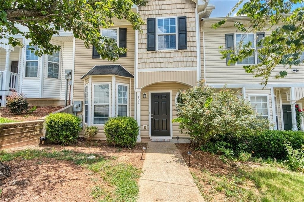 102 Timber Ridge Drive - Photo 0