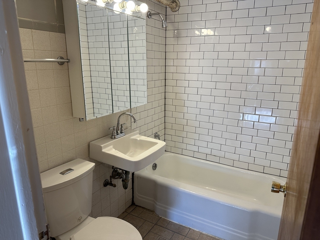 4941 N Monitor Avenue - Photo 8