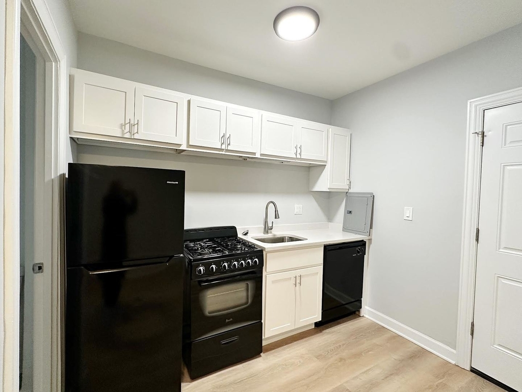 5710 N Winthrop Avenue - Photo 5
