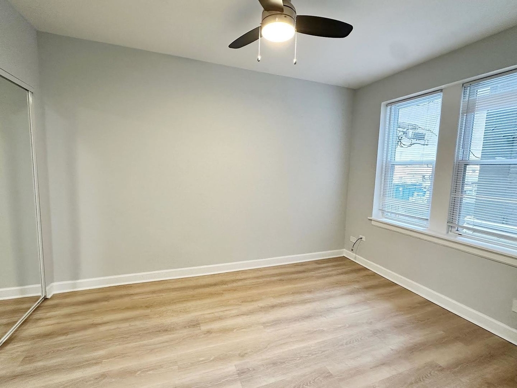 5710 N Winthrop Avenue - Photo 4