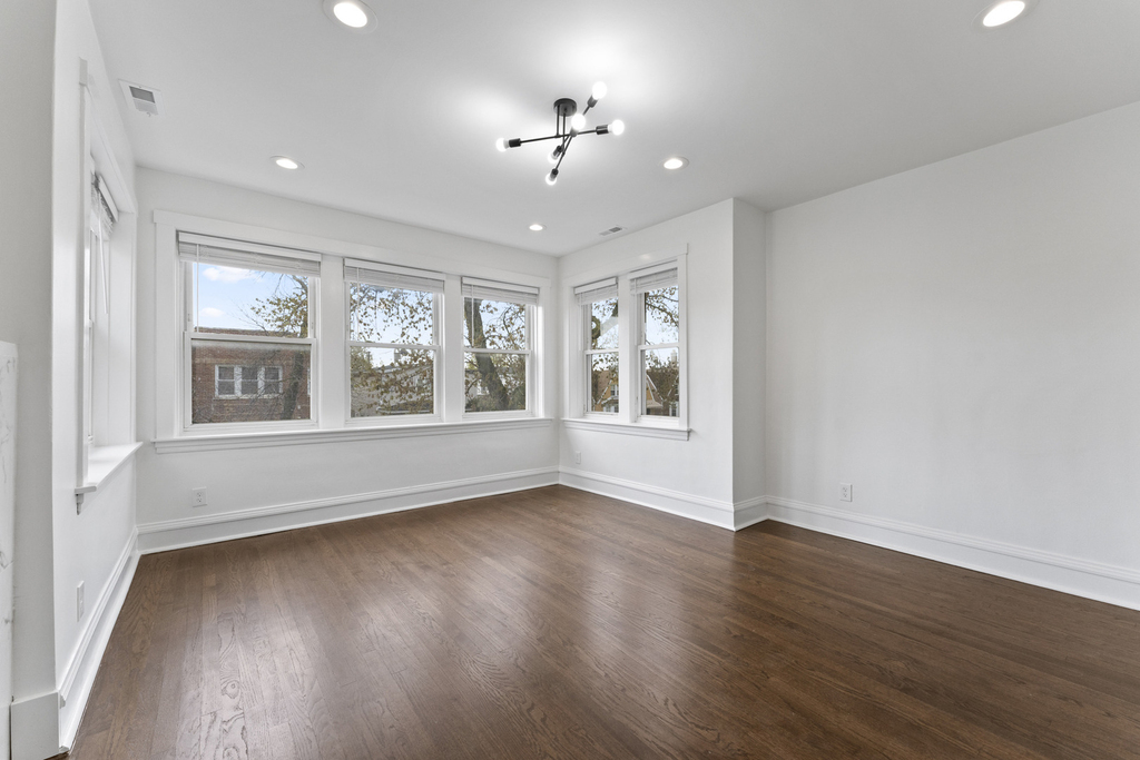 5304 W Cornelia Avenue - Photo 6