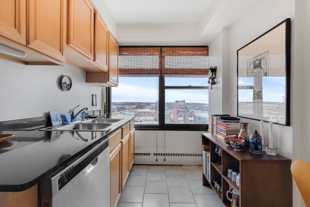 6030 N Sheridan Road - Photo 5