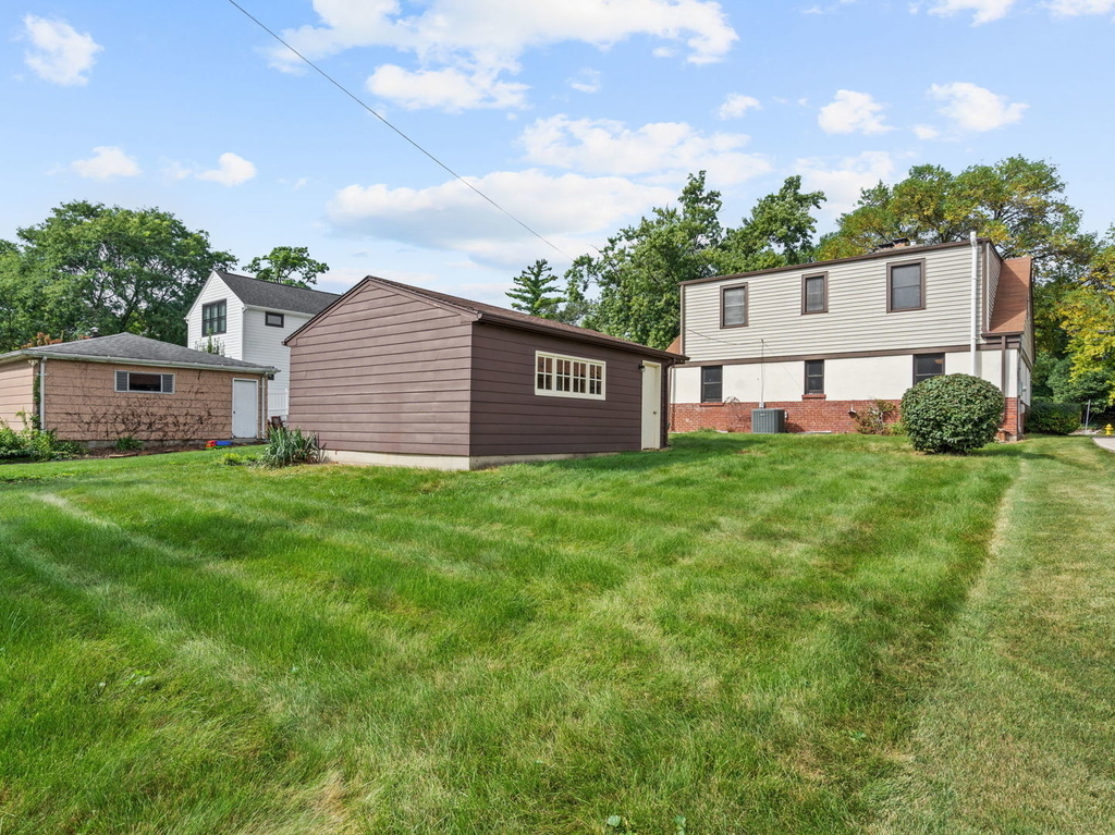 361 Bryant Avenue - Photo 19