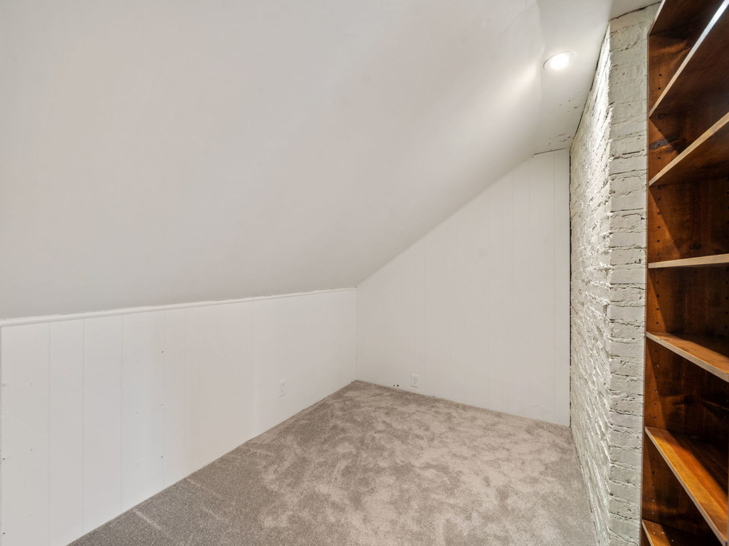 361 Bryant Avenue - Photo 14
