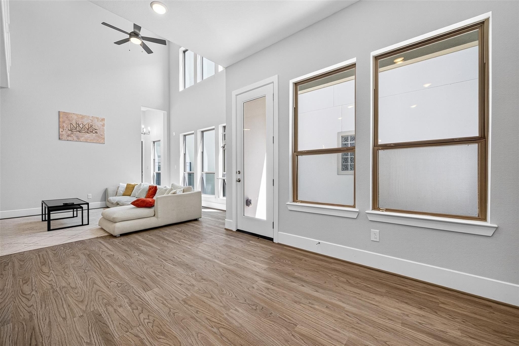 435 Imperial Boulevard - Photo 22