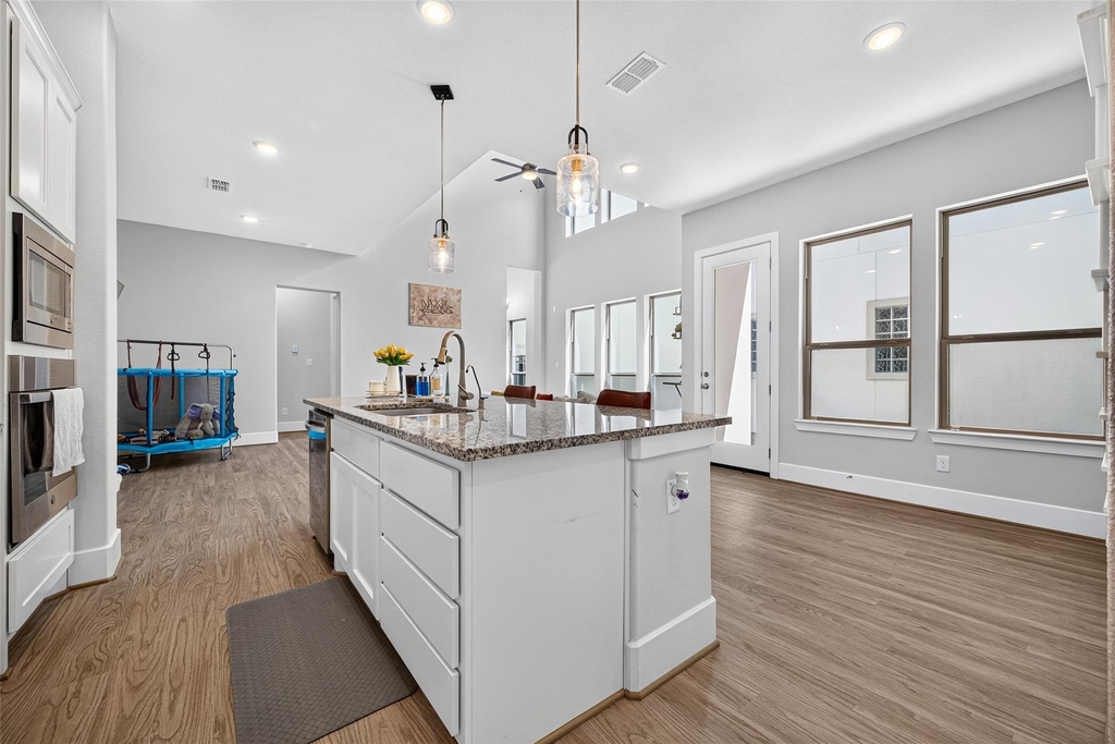 435 Imperial Boulevard - Photo 17