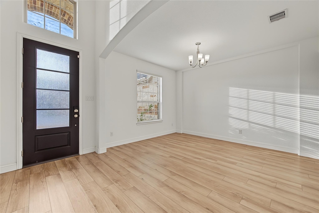 4802 Albany Shores - Photo 3