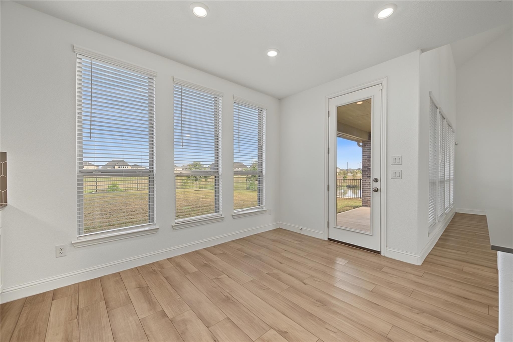 4802 Albany Shores - Photo 22