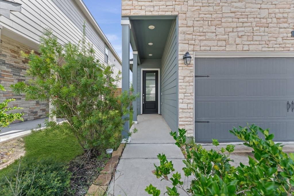 5667 Foggy Vine Court - Photo 2