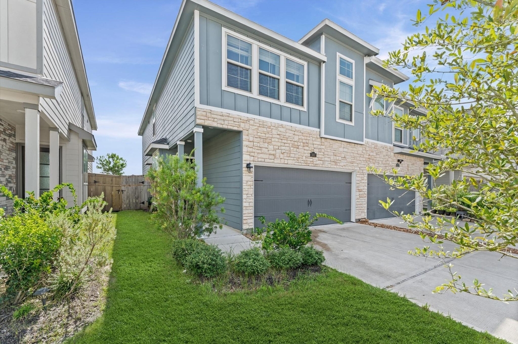 5667 Foggy Vine Court - Photo 1