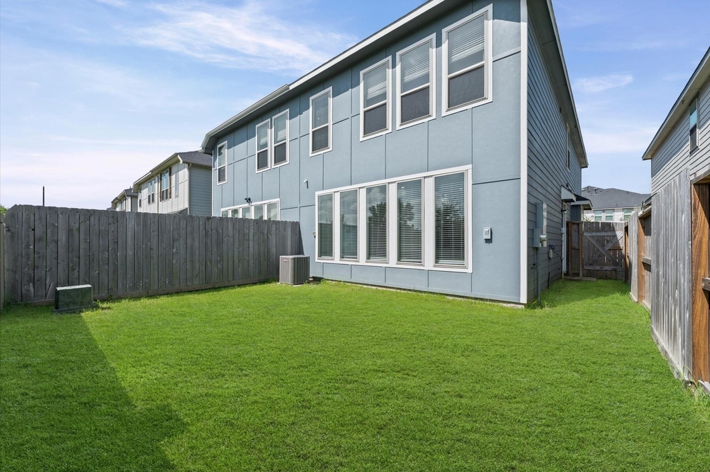 5667 Foggy Vine Court - Photo 24