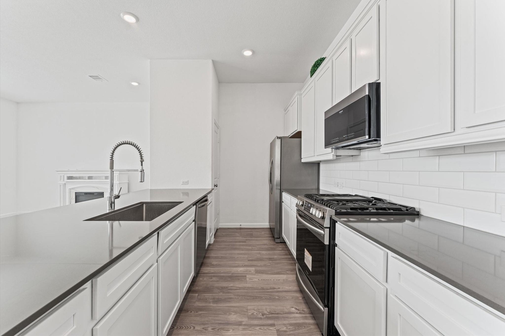 5667 Foggy Vine Court - Photo 8