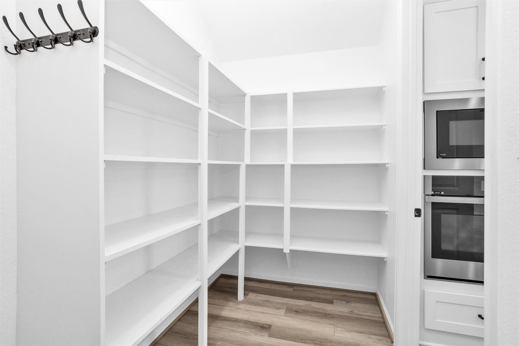18402 Circle Bar Ranch Court - Photo 11