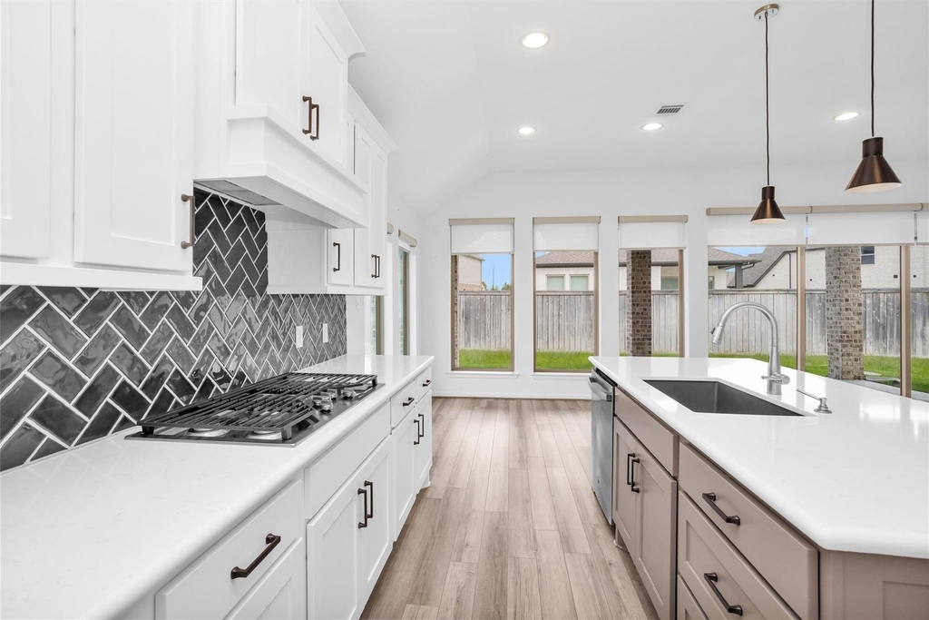 18402 Circle Bar Ranch Court - Photo 10