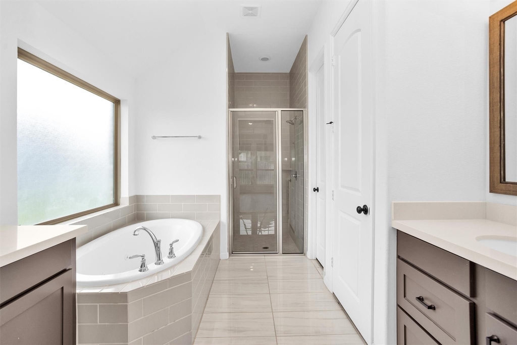18402 Circle Bar Ranch Court - Photo 15