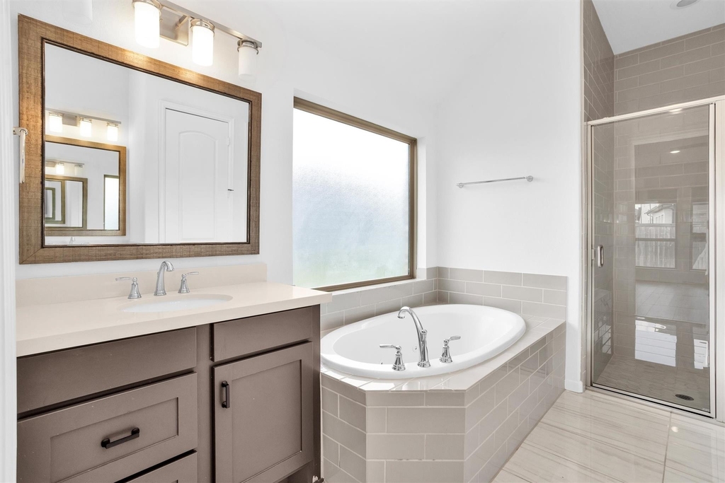 18402 Circle Bar Ranch Court - Photo 16