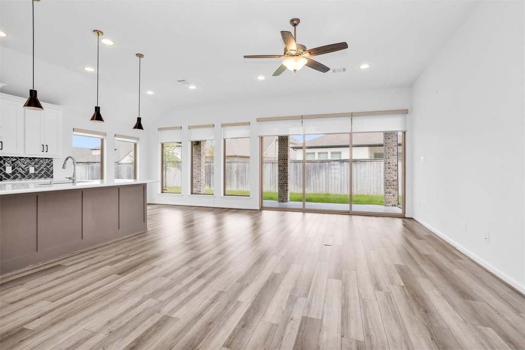 18402 Circle Bar Ranch Court - Photo 6