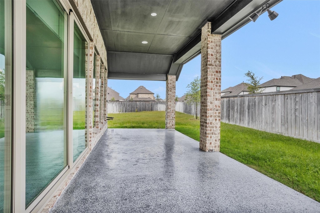 18402 Circle Bar Ranch Court - Photo 28