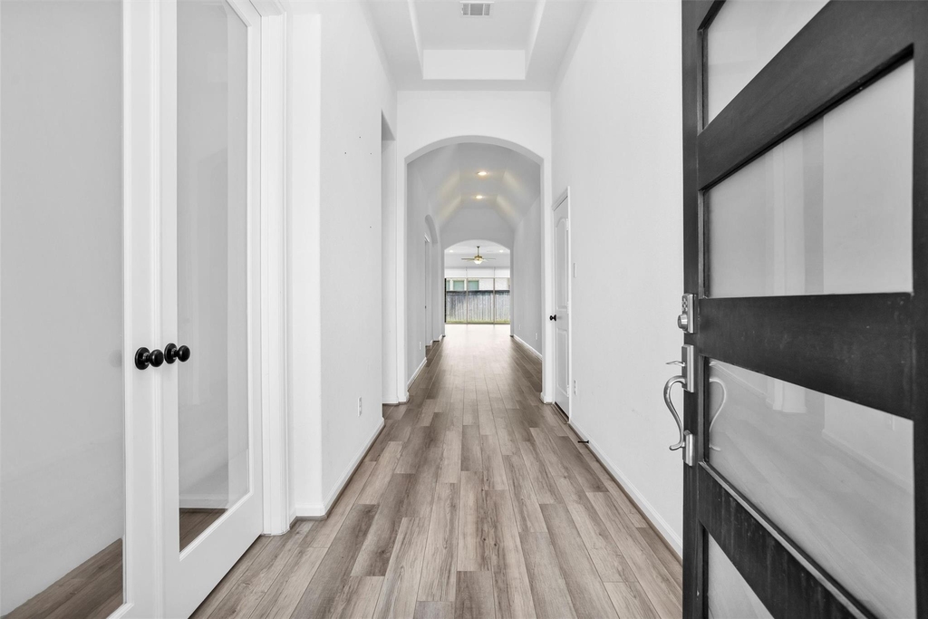 18402 Circle Bar Ranch Court - Photo 2